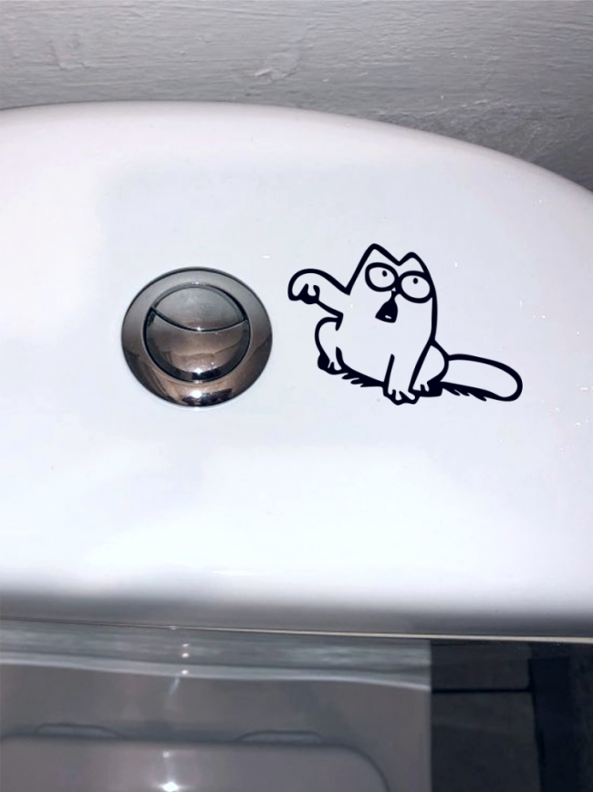 Интерьерная наклейка кот Саймона на унитаз